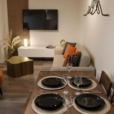 View Modern,stylish,4 Beds, Balcony Appartement