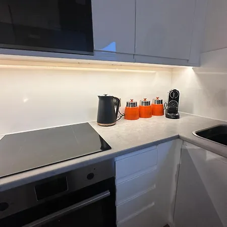 View Modern,stylish,4 Beds, Balcony * 鲍内斯温德米尔