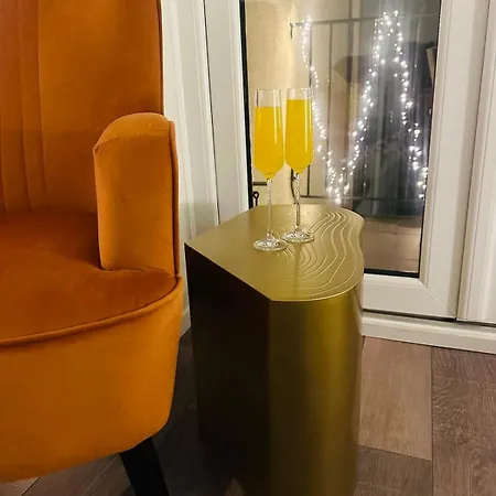 View Modern,stylish,4 Beds, Balcony 鲍内斯温德米尔