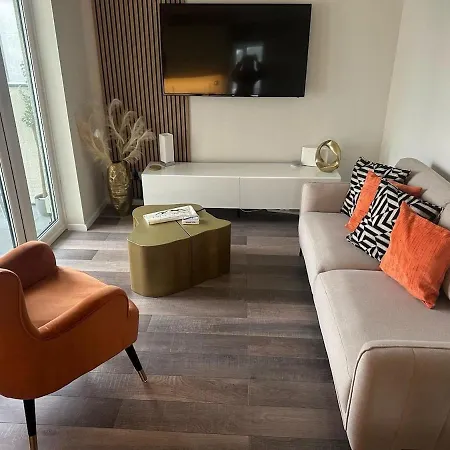 View Modern,stylish,4 Beds, Balcony 公寓 鲍内斯温德米尔