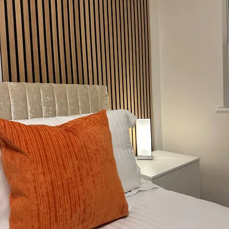 View Modern,stylish,4 Beds, Balcony 鲍内斯温德米尔